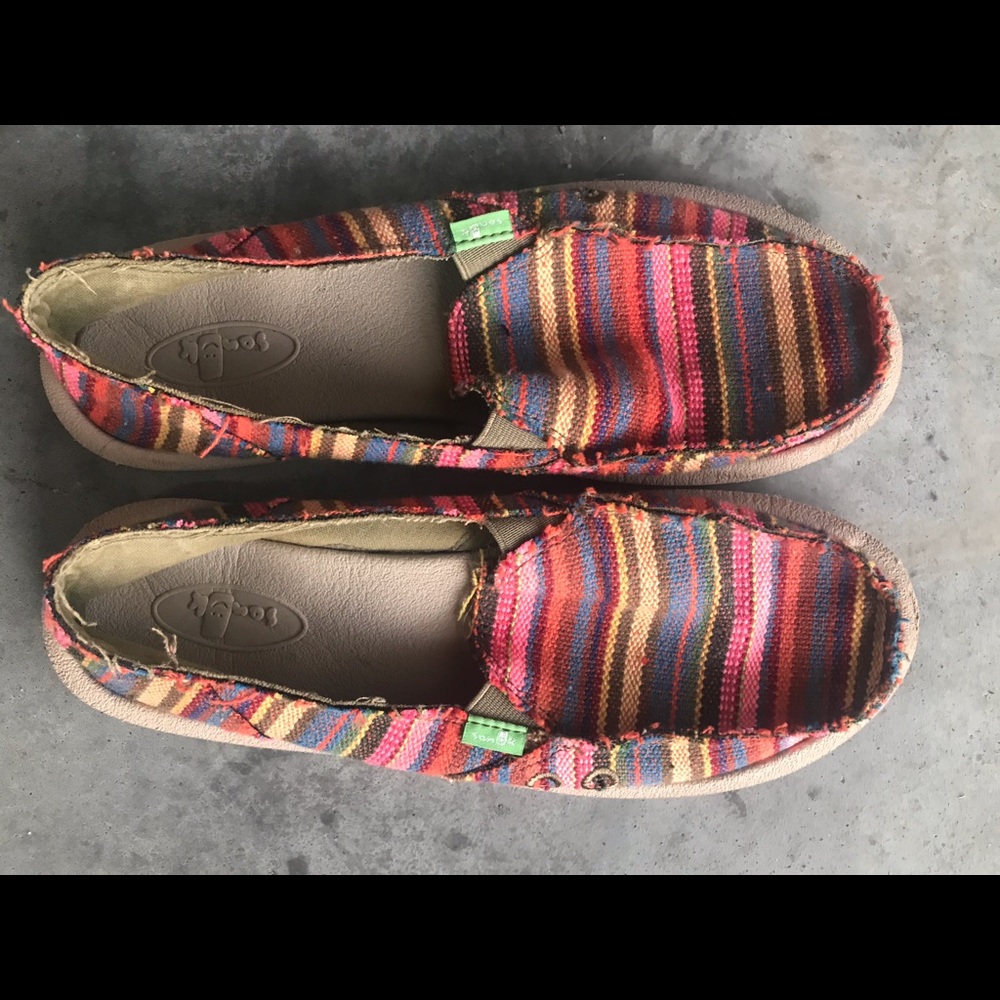 Women’s Sanuks